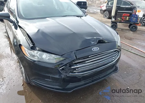 2017 Ford Fusion Hybrid Se z USA, uszkodzony, nr VIN 3FA6P0LU9HR182951
